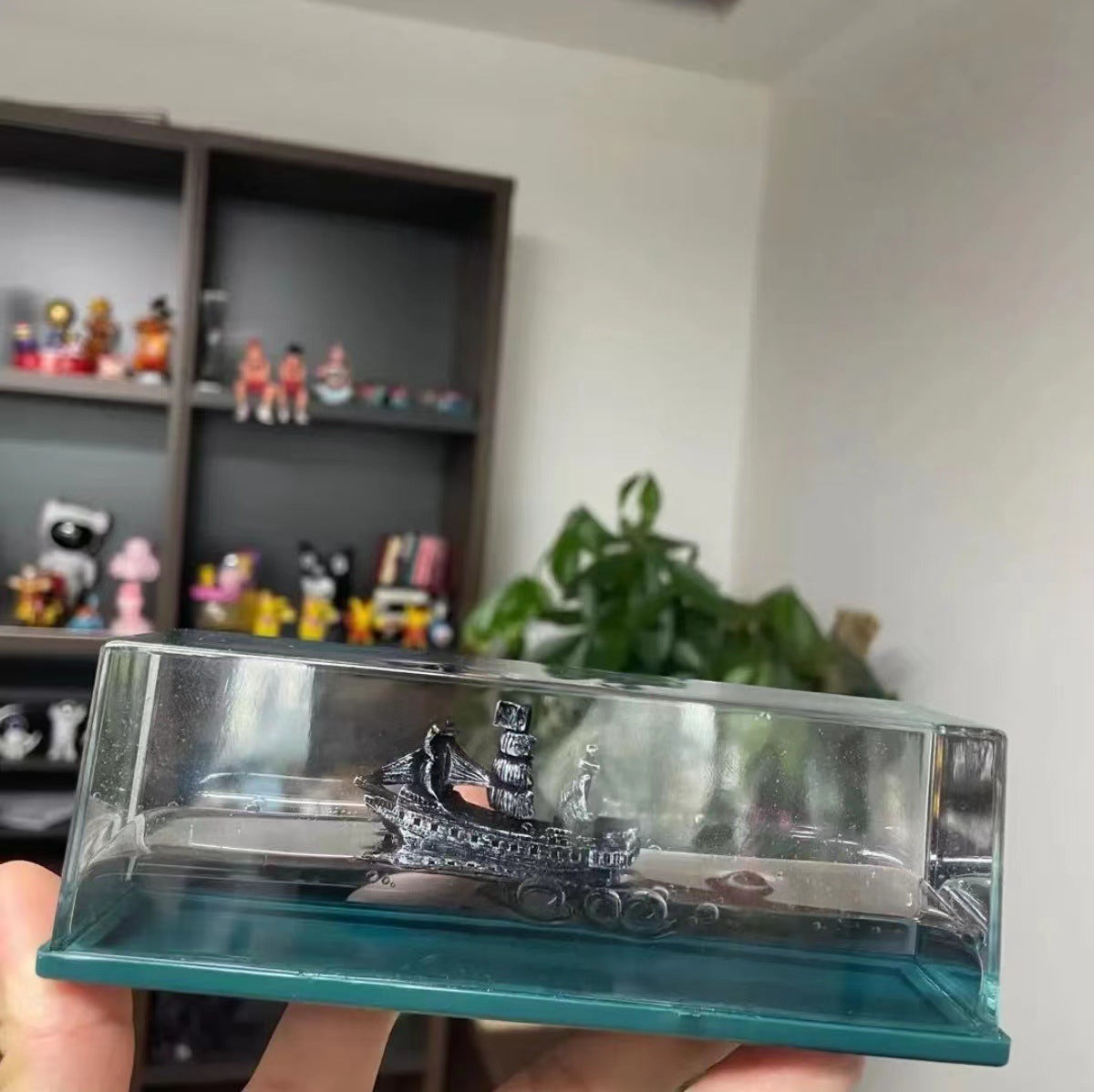 Liquid Wave Pirate Display for Car Dashboard and desk